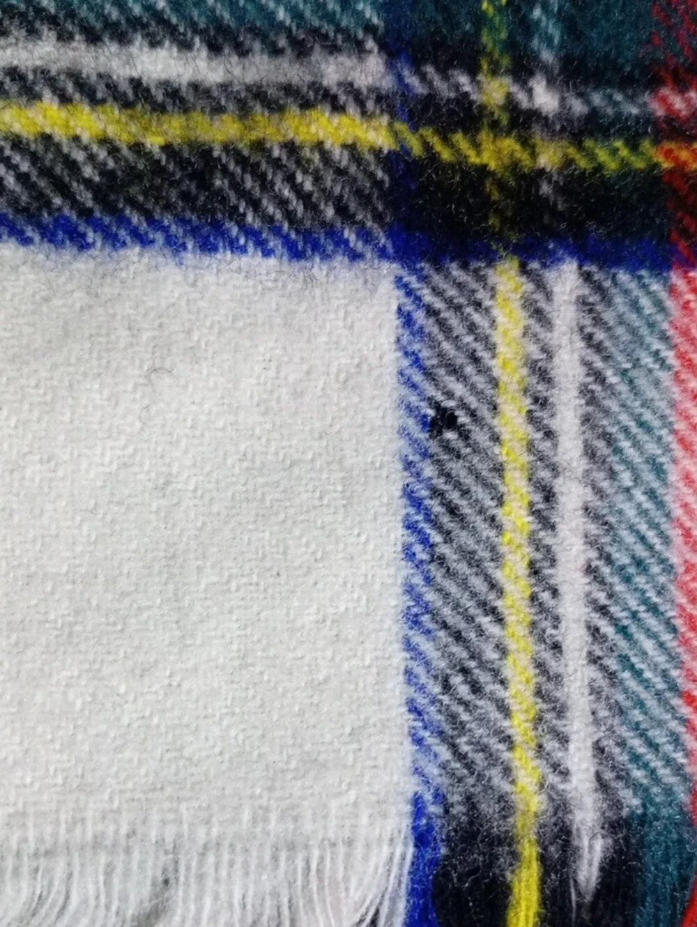 Highlands 100% Pure New Wool Tartan Scarf - Red/Green/Blue Plaid